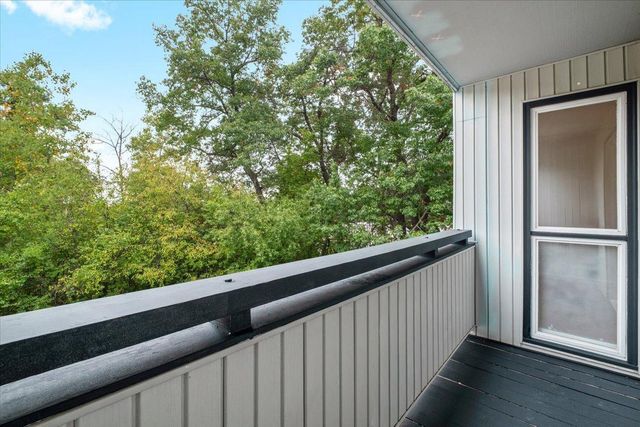13709 Nicollet Avenue 301, Burnsville, MN 55337