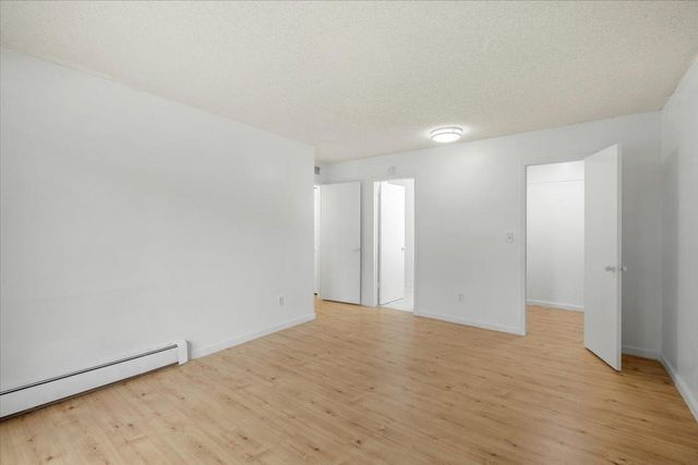 13709 Nicollet Avenue 301, Burnsville, MN 55337