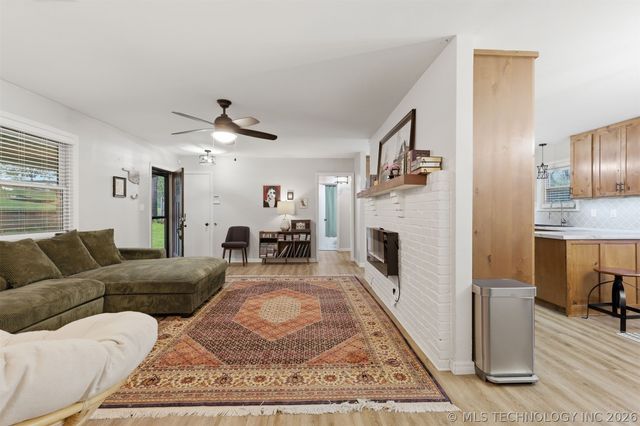 13252 S Hickory Street, Claremore, OK 74017