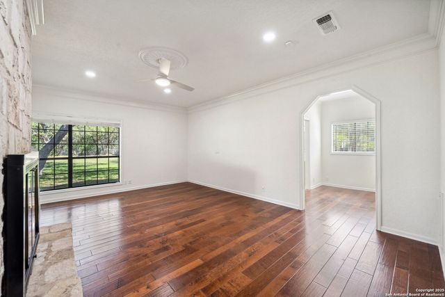 8835 Garden Ridge Drive, Garden Ridge, TX 78266
