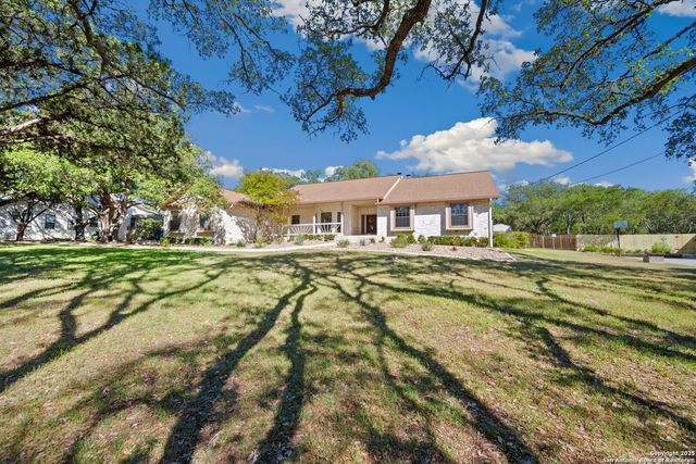 8835 Garden Ridge Drive, Garden Ridge, TX 78266