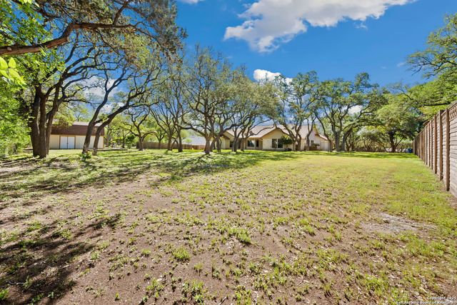 8835 Garden Ridge Drive, Garden Ridge, TX 78266
