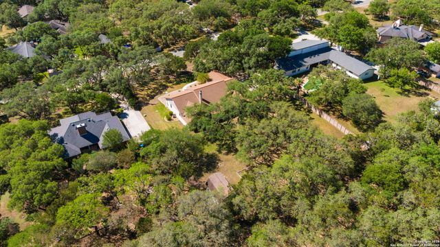 8835 Garden Ridge Drive, Garden Ridge, TX 78266