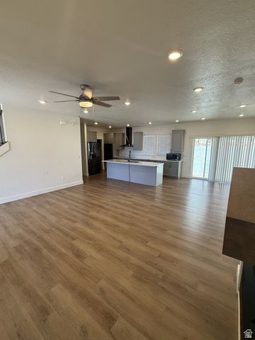 516 E 3525 N, North Ogden, UT 84414