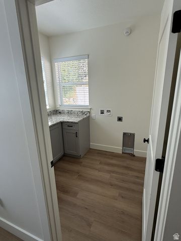 516 E 3525 N, North Ogden, UT 84414