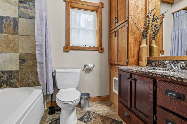 10953 Red Bud Trail, Oronoko Twp, MI 49103
