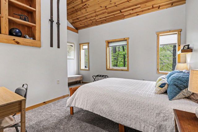 10953 Red Bud Trail, Oronoko Twp, MI 49103