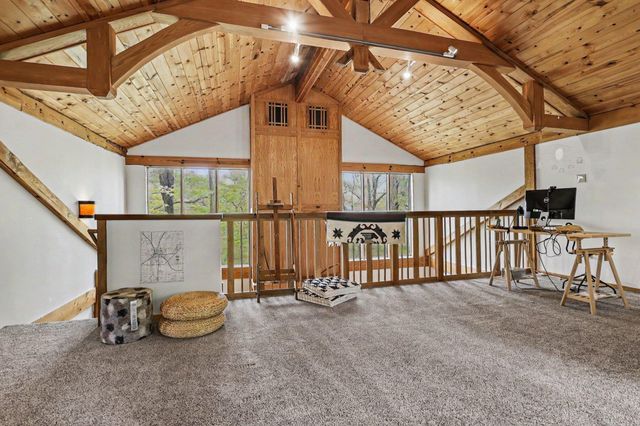10953 Red Bud Trail, Oronoko Twp, MI 49103