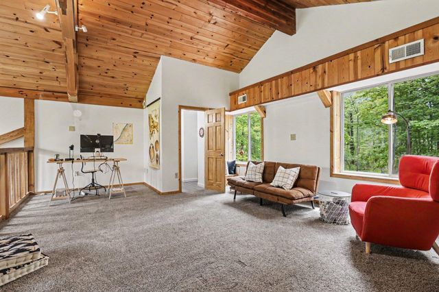 10953 Red Bud Trail, Oronoko Twp, MI 49103