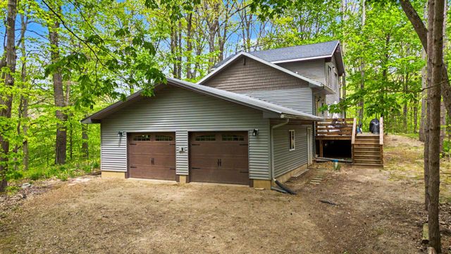 10953 Red Bud Trail, Oronoko Twp, MI 49103
