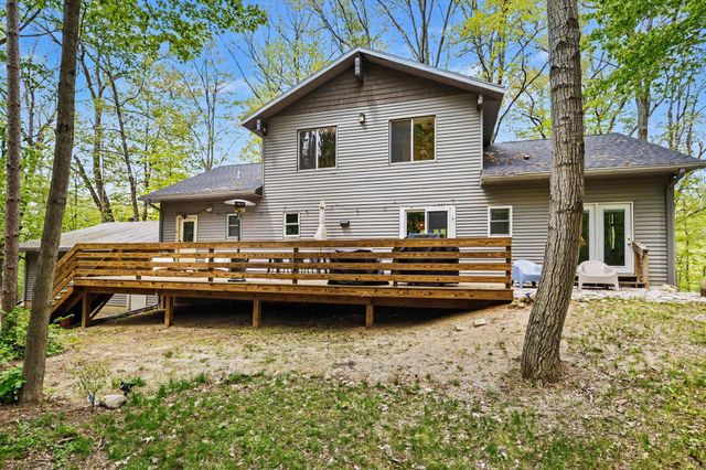 10953 Red Bud Trail, Oronoko Twp, MI 49103