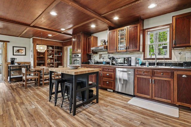 10953 Red Bud Trail, Oronoko Twp, MI 49103