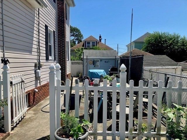 76 Capitol St., New Bedford, MA 02744