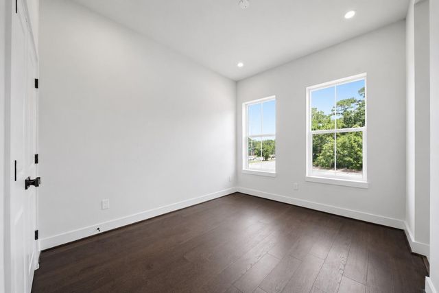 5522 Wheatley Street D, Houston, TX 77091