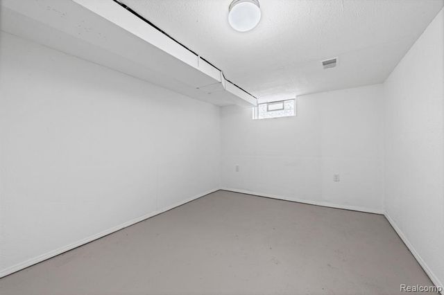 1204 8th Street, Wyandotte, MI 48192