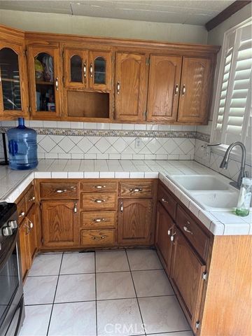 10439 Stanford Avenue, South Gate, CA 90280