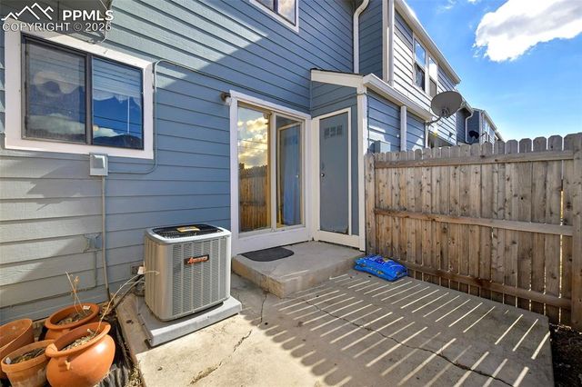 888 London Green Way, Colorado Springs, CO 80906