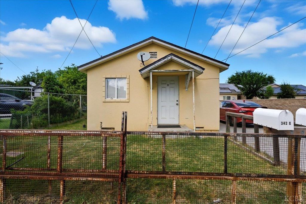 342 G Aly Units X&Y, Lemoore, CA 93245
