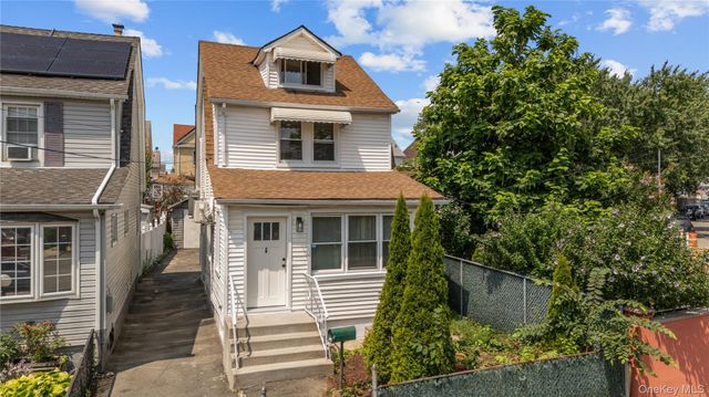 11422 212th Street, Cambria Heights, NY 11411