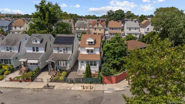 11422 212th Street, Cambria Heights, NY 11411