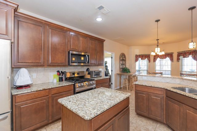 6010 CPT AUGUSTUS MCCREA Trail, Amarillo, TX 79118