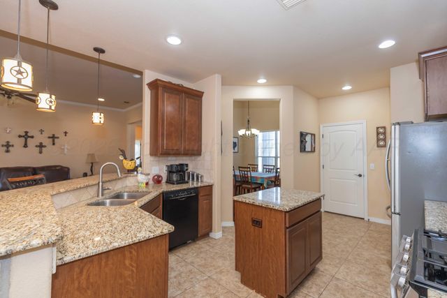 6010 CPT AUGUSTUS MCCREA Trail, Amarillo, TX 79118