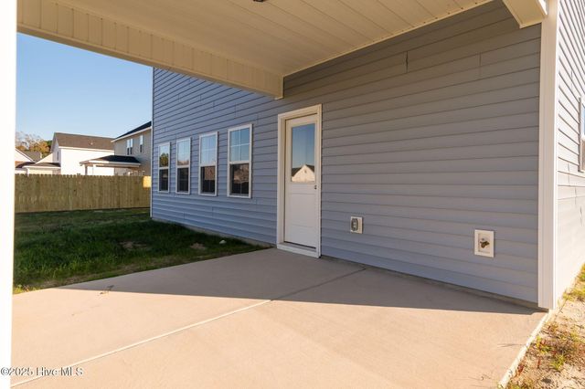 209 Shadow Grass Court, Stella, NC 28582