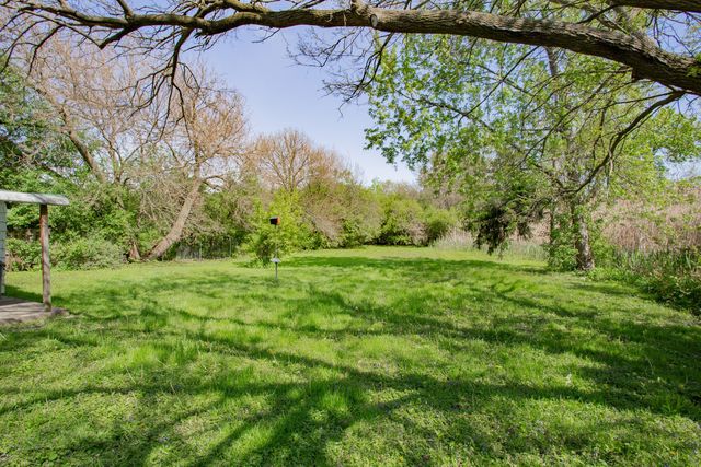 22W724 Saint Charles Road, Glen Ellyn, IL 60137