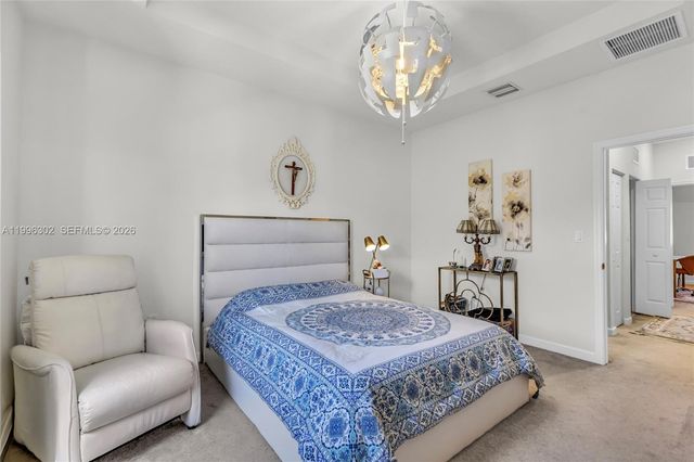 3392 W 105th Ter, Hialeah, FL 33018