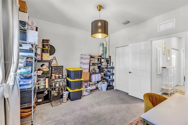 3392 W 105th Ter, Hialeah, FL 33018