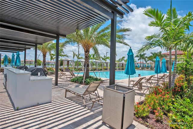 3392 W 105th Ter, Hialeah, FL 33018