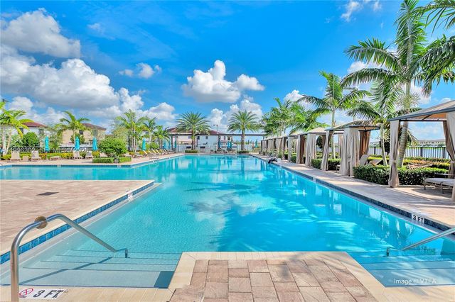 3392 W 105th Ter, Hialeah, FL 33018