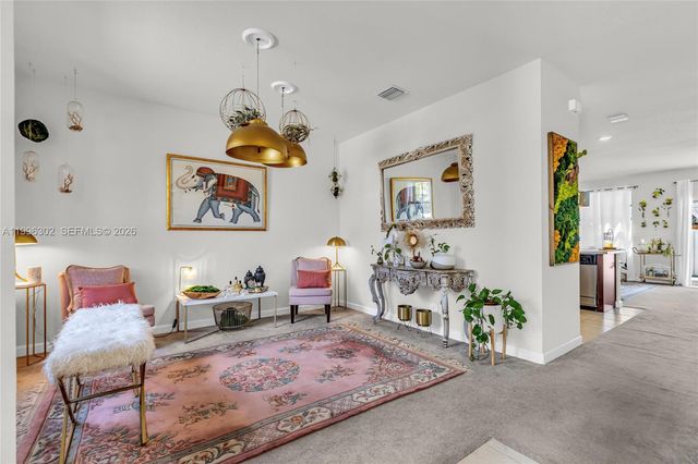 3392 W 105th Ter, Hialeah, FL 33018