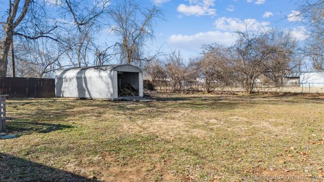 1315 W 49th Street, Tulsa, OK 74107