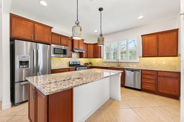 515 PAMPLONA PLACE, Davenport, FL 33837