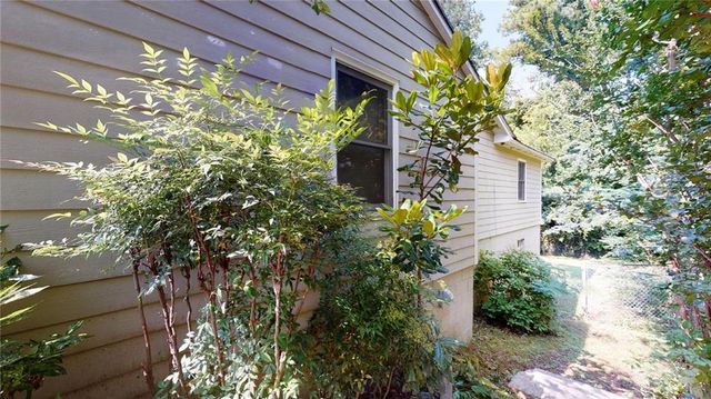 1674 Beacon Hill Boulevard, Atlanta, GA 30329