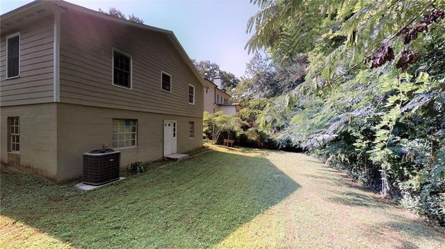1674 Beacon Hill Boulevard, Atlanta, GA 30329