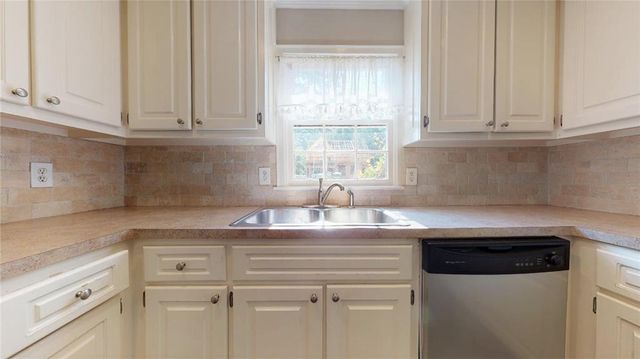 1674 Beacon Hill Boulevard, Atlanta, GA 30329