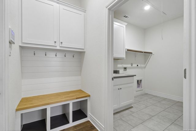 9007 BEACON RDG, San Antonio, TX 78255