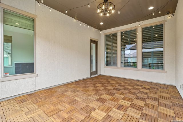 9007 BEACON RDG, San Antonio, TX 78255
