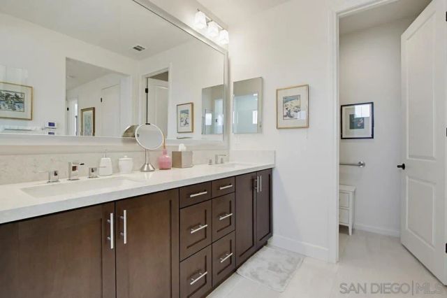 7944 Lusardi Creek Ln, San Diego, CA 92127