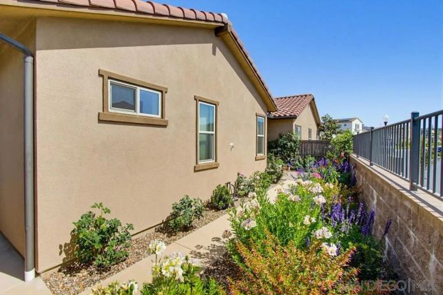 7944 Lusardi Creek Ln, San Diego, CA 92127
