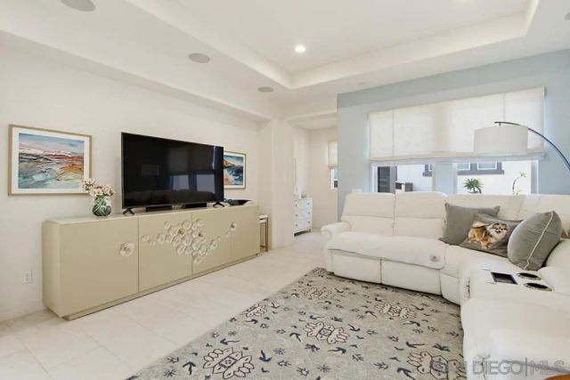 7944 Lusardi Creek Ln, San Diego, CA 92127
