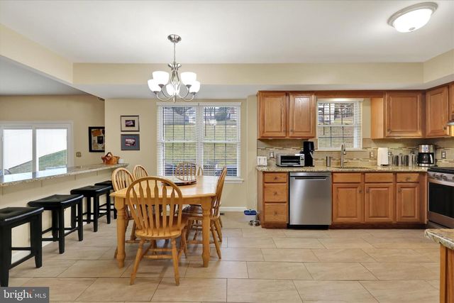 4910 DUNHAM DR, Reading, PA 19606