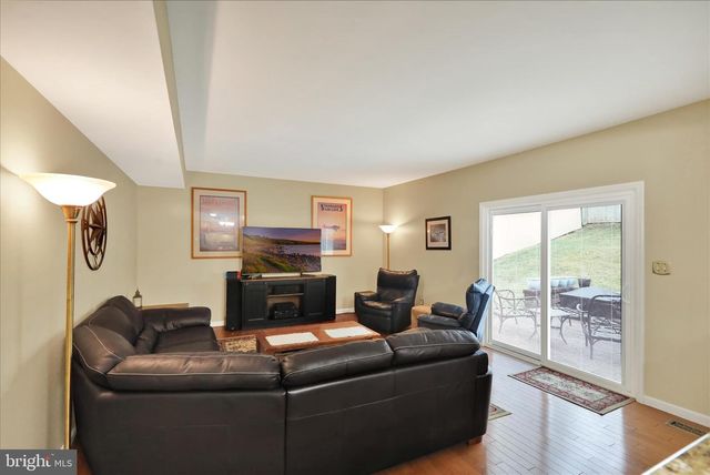 4910 DUNHAM DR, Reading, PA 19606