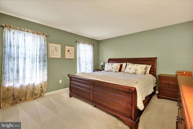 4910 DUNHAM DR, Reading, PA 19606