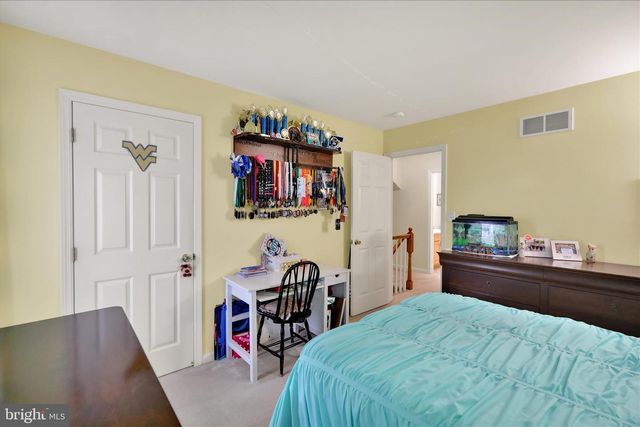 4910 DUNHAM DR, Reading, PA 19606