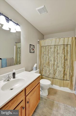 4910 DUNHAM DR, Reading, PA 19606