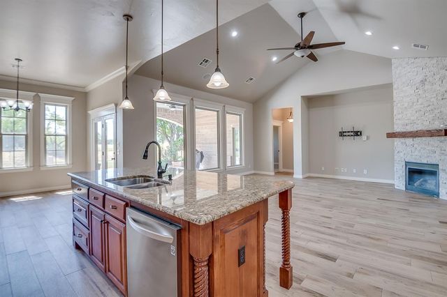 1400 Sawgrass Drive, Norman, OK 73072
