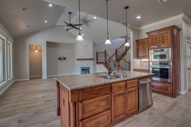 1400 Sawgrass Drive, Norman, OK 73072